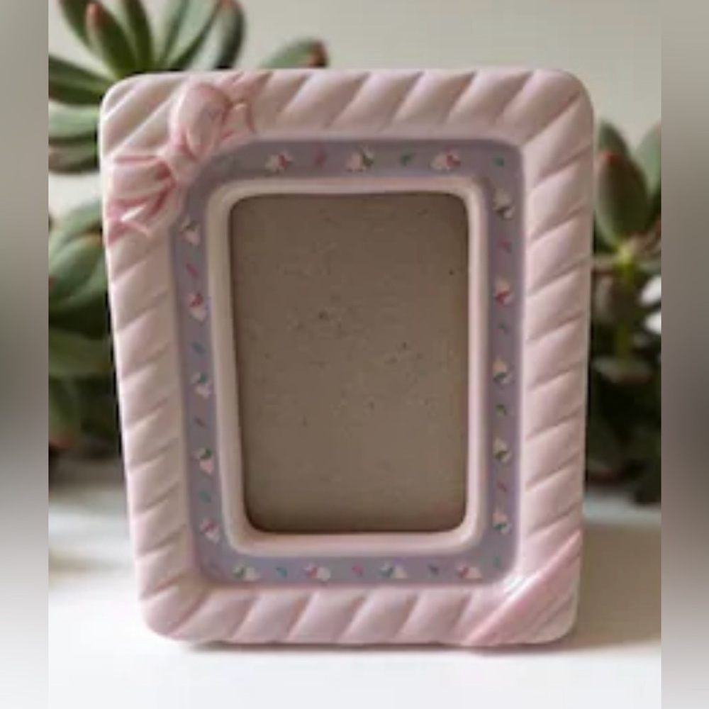 Vintage Burnes Ceramic Bunny Photo
Frame: 90s Home Decor